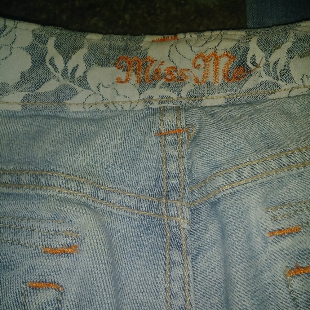 Miss Me Jeans - Picture 3 of 5